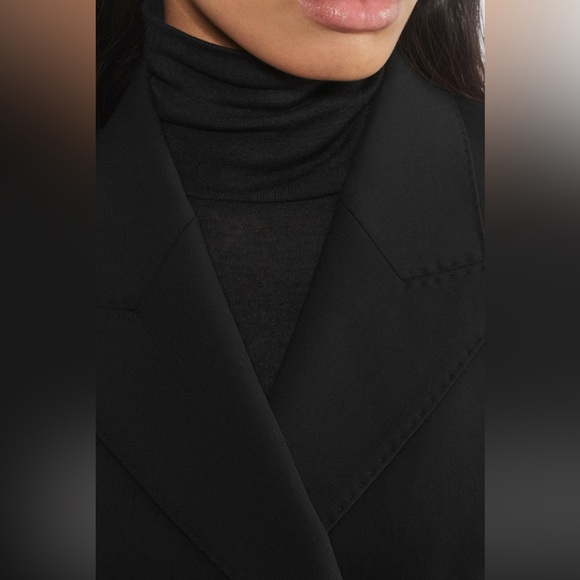 Babaton Intelligence Blazer - Picture 4 of 9